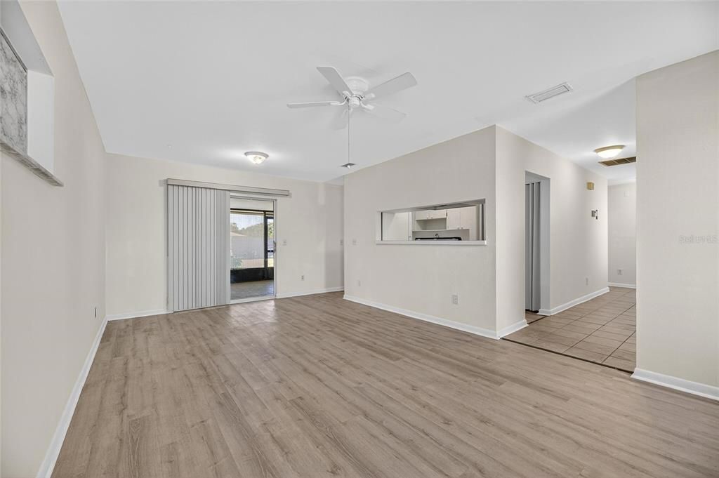 For Sale: $263,000 (2 beds, 2 baths, 1024 Square Feet)