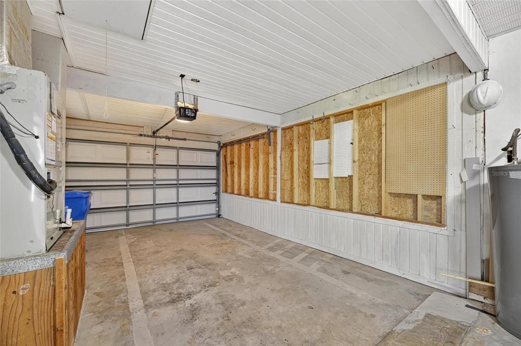 For Sale: $263,000 (2 beds, 2 baths, 1024 Square Feet)