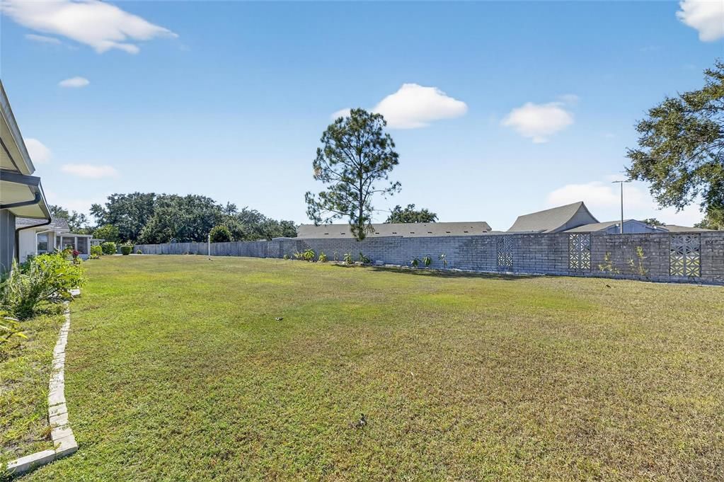 For Sale: $263,000 (2 beds, 2 baths, 1024 Square Feet)