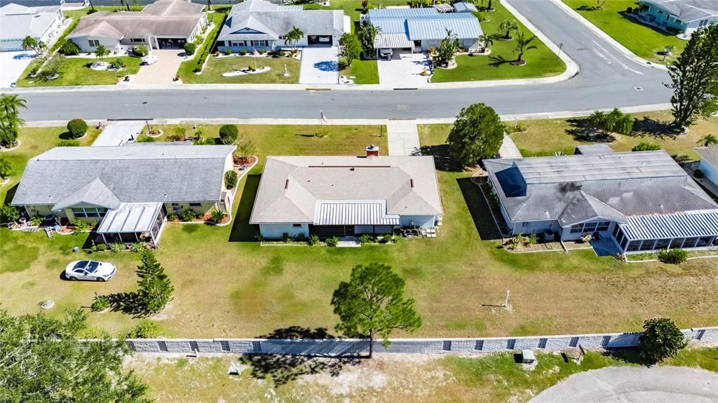 For Sale: $263,000 (2 beds, 2 baths, 1024 Square Feet)