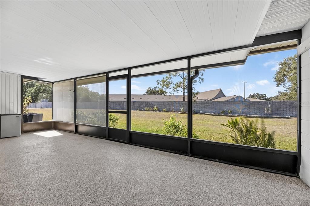 For Sale: $263,000 (2 beds, 2 baths, 1024 Square Feet)