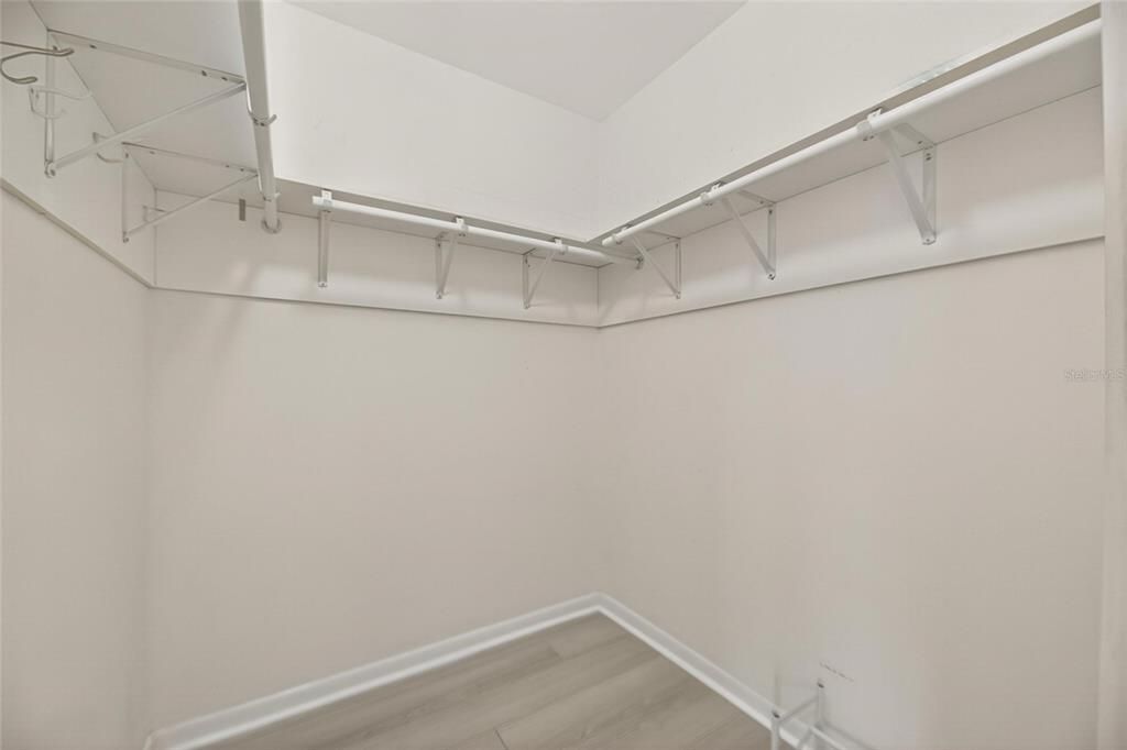 For Sale: $263,000 (2 beds, 2 baths, 1024 Square Feet)