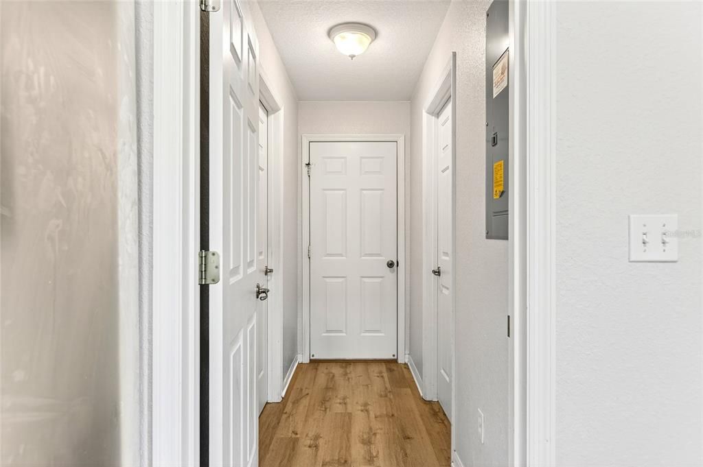 For Sale: $475,000 (3 beds, 2 baths, 1656 Square Feet)