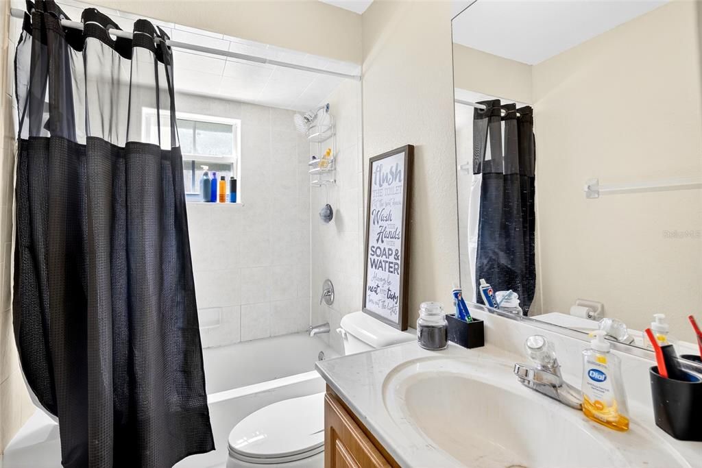 For Sale: $475,000 (3 beds, 2 baths, 1656 Square Feet)