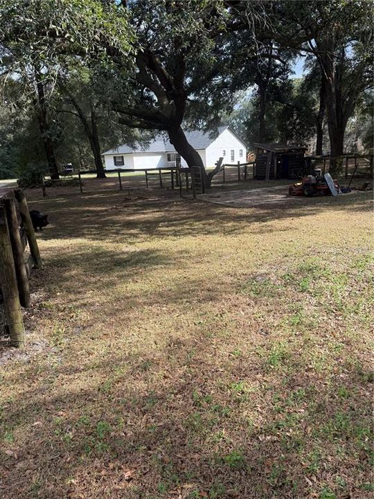 Activo con contrato: $425,000 (3 camas, 2 baños, 1656 Pies cuadrados)