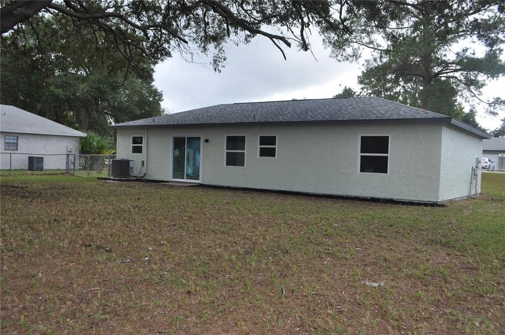 Под контрактом: $197,500 (2 спален, 2 ванн, 960 Квадратных фут)