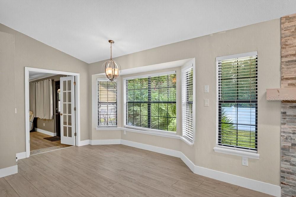 En Venta: $564,000 (4 camas, 2 baños, 2037 Pies cuadrados)