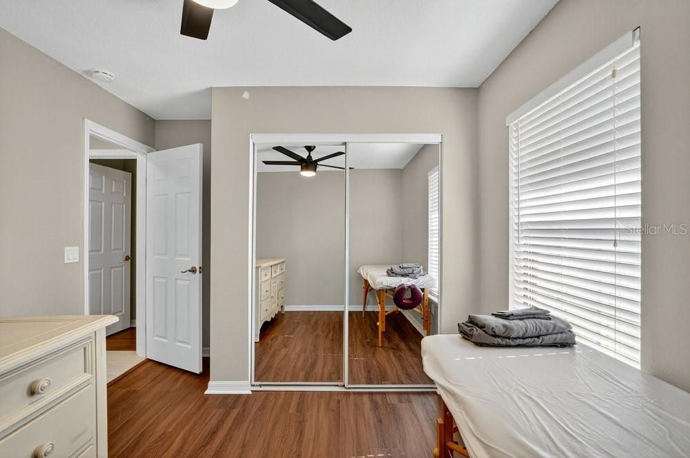 En Venta: $564,000 (4 camas, 2 baños, 2037 Pies cuadrados)