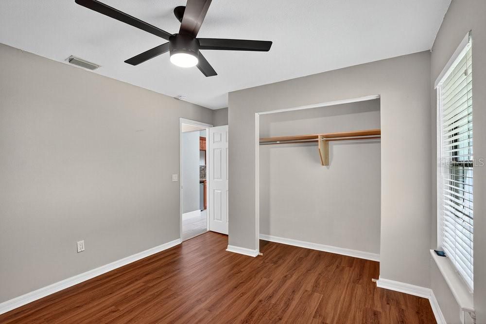 En Venta: $564,000 (4 camas, 2 baños, 2037 Pies cuadrados)