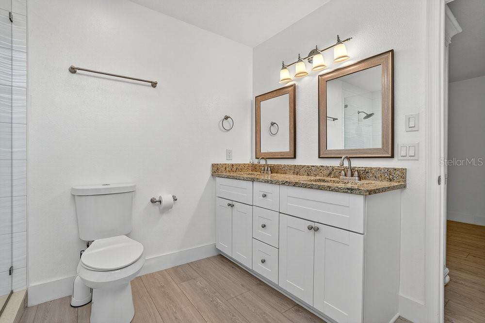 En Venta: $564,000 (4 camas, 2 baños, 2037 Pies cuadrados)