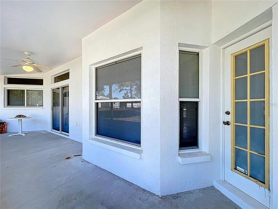 For Sale: $295,500 (3 beds, 2 baths, 1473 Square Feet)