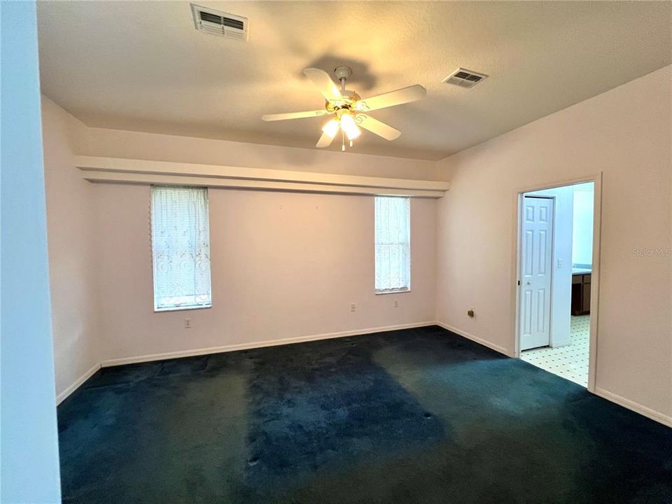 For Sale: $295,500 (3 beds, 2 baths, 1473 Square Feet)