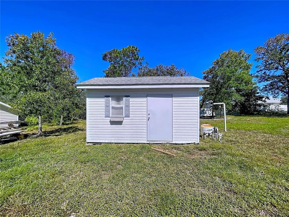 For Sale: $295,500 (3 beds, 2 baths, 1473 Square Feet)