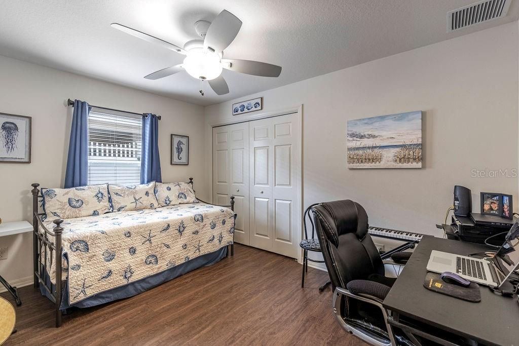 待售: $360,000 (3 贝兹, 2 浴室, 1407 平方英尺)