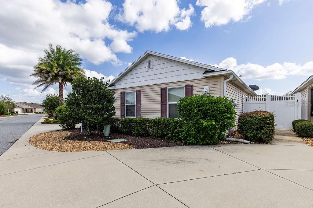 待售: $360,000 (3 贝兹, 2 浴室, 1407 平方英尺)