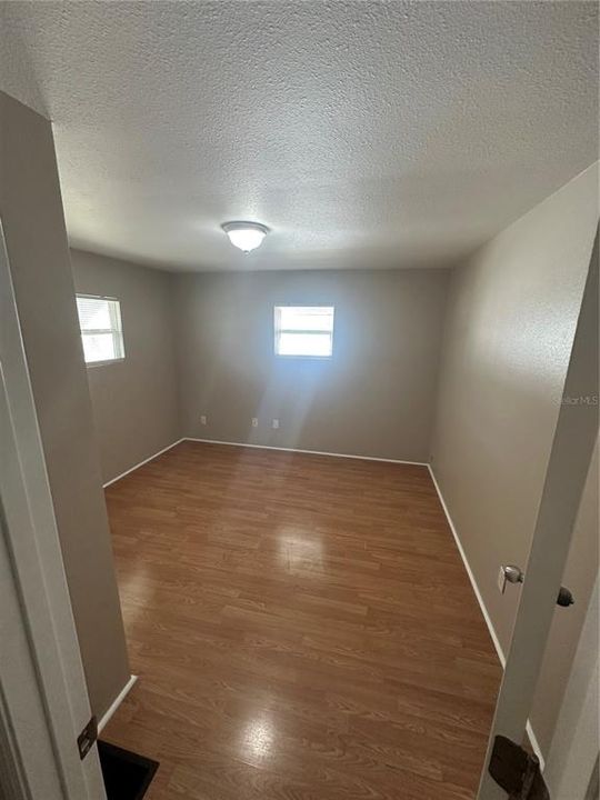 For Rent: $1,100 (2 beds, 1 baths, 672 Square Feet)