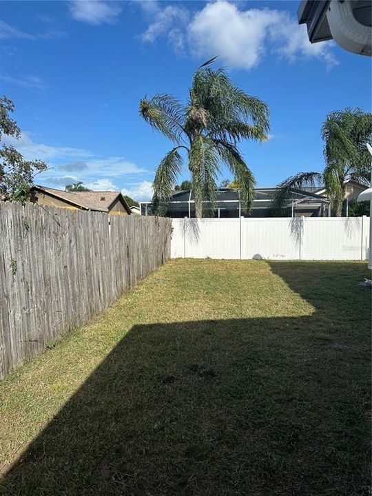 For Rent: $1,100 (2 beds, 1 baths, 672 Square Feet)