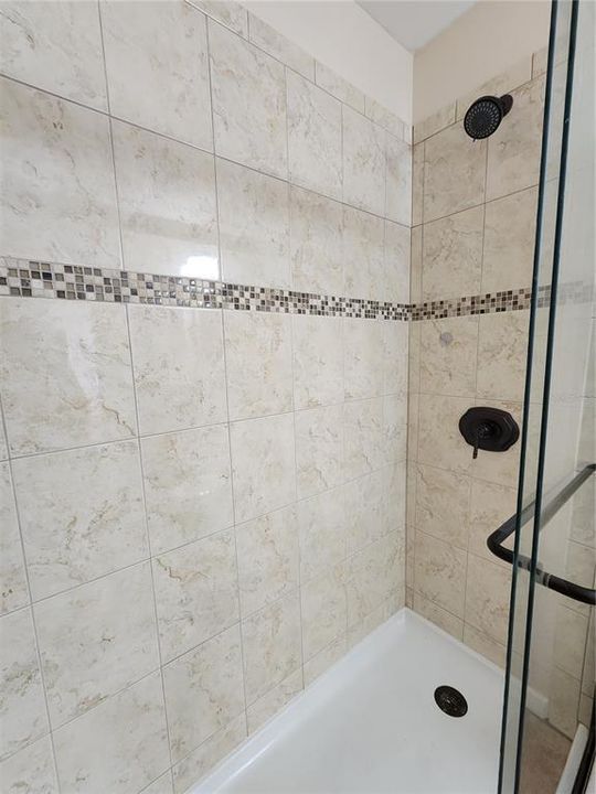 На продажу: $148,900 (2 спален, 2 ванн, 892 Квадратных фут)