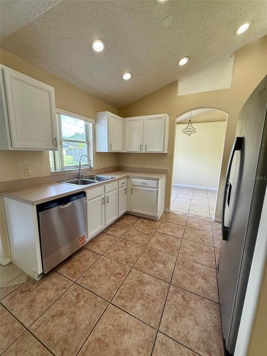 Active With Contract: $385,000 (4 beds, 2 baths, 1699 Square Feet)