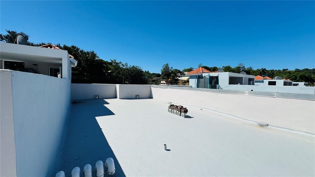 Под контрактом: $173,000 (3 спален, 2 ванн, 1162 Квадратных фут)