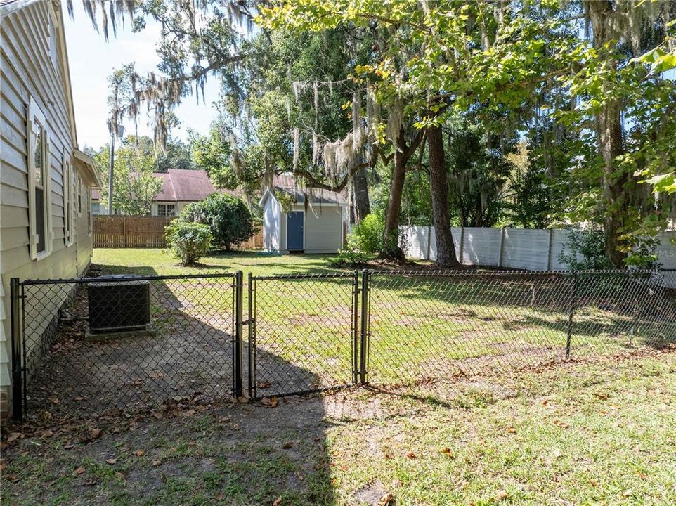 На продажу: $317,000 (4 спален, 2 ванн, 1716 Квадратных фут)