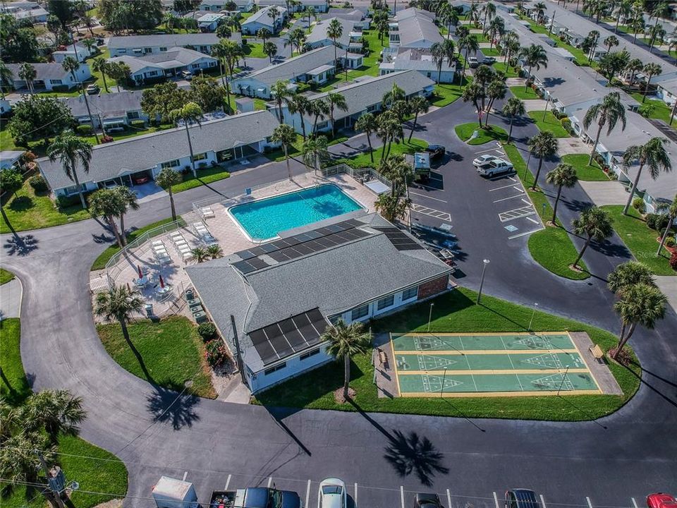 Под контрактом: $128,000 (2 спален, 1 ванн, 985 Квадратных фут)