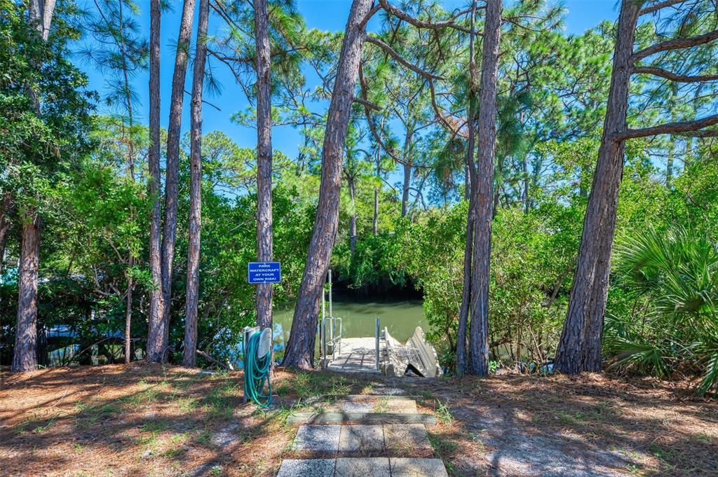 For Sale: $375,000 (2 beds, 2 baths, 1115 Square Feet)