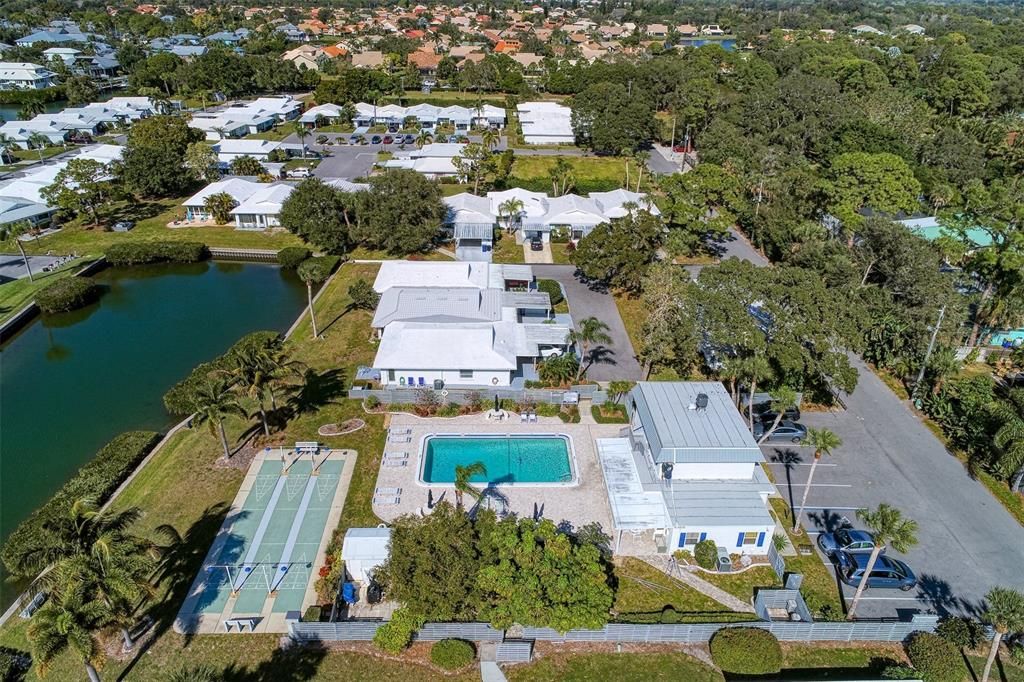 For Sale: $375,000 (2 beds, 2 baths, 1115 Square Feet)