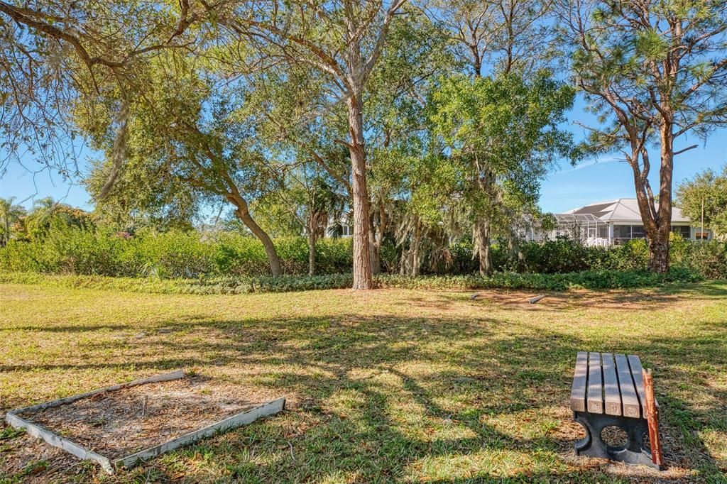 For Sale: $375,000 (2 beds, 2 baths, 1115 Square Feet)