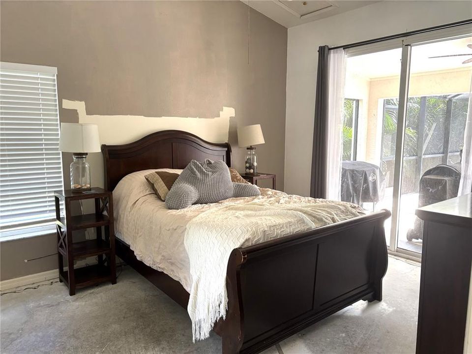 合同活跃: $380,000 (3 贝兹, 2 浴室, 1653 平方英尺)