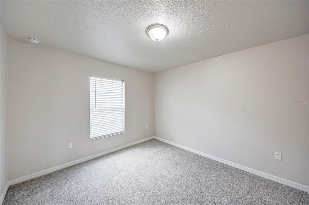 Active With Contract: $321,500 (3 beds, 2 baths, 1673 Square Feet)