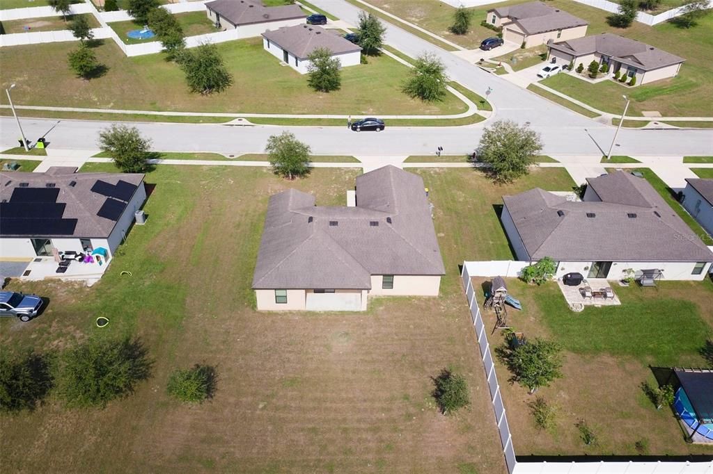 Active With Contract: $321,500 (3 beds, 2 baths, 1673 Square Feet)