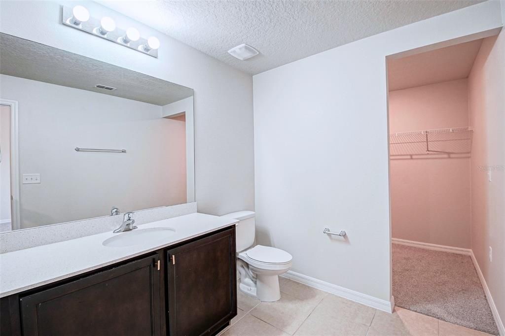 Active With Contract: $321,500 (3 beds, 2 baths, 1673 Square Feet)