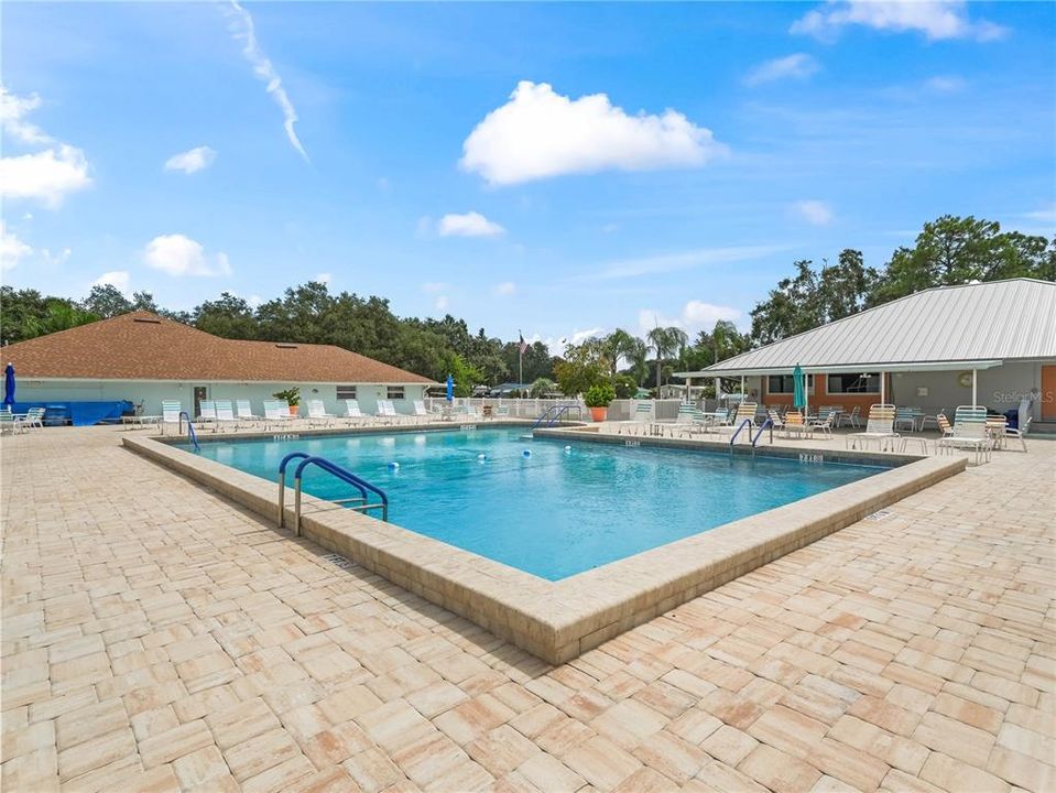 En Venta: $159,900 (2 camas, 2 baños, 864 Pies cuadrados)