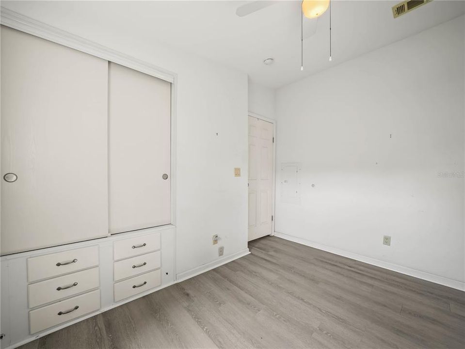 En Venta: $159,900 (2 camas, 2 baños, 864 Pies cuadrados)