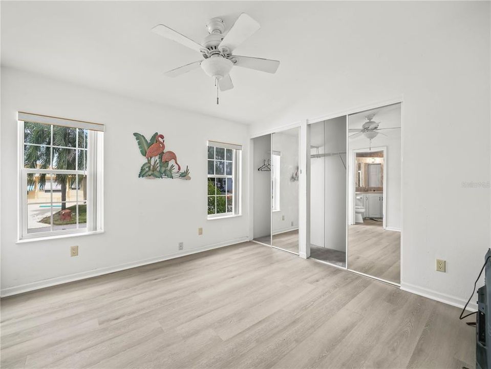 En Venta: $159,900 (2 camas, 2 baños, 864 Pies cuadrados)