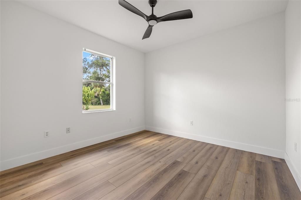 Activo con contrato: $514,900 (4 camas, 2 baños, 2475 Pies cuadrados)