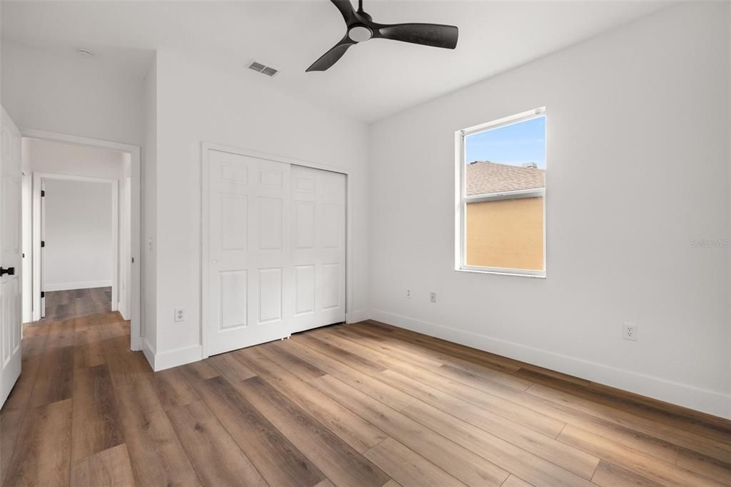 Activo con contrato: $514,900 (4 camas, 2 baños, 2475 Pies cuadrados)