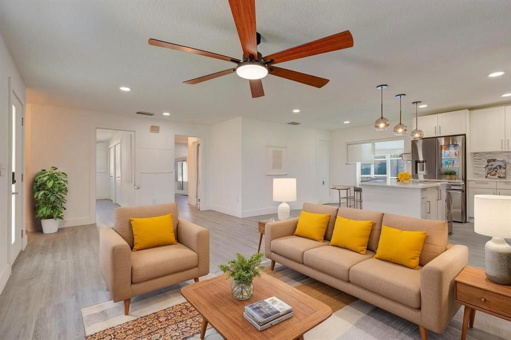 For Sale: $495,000 (2 beds, 2 baths, 1040 Square Feet)