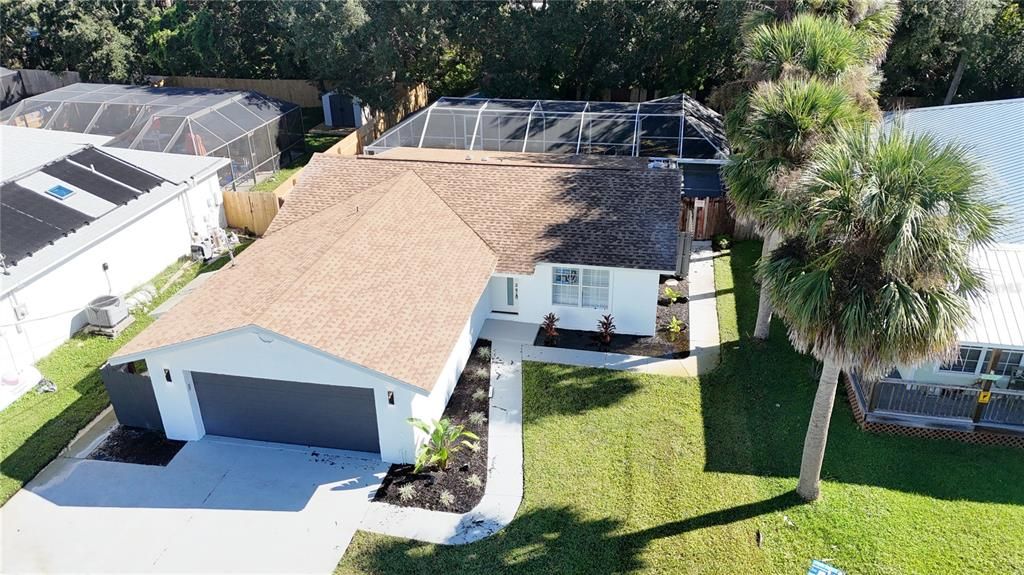 For Sale: $495,000 (2 beds, 2 baths, 1040 Square Feet)