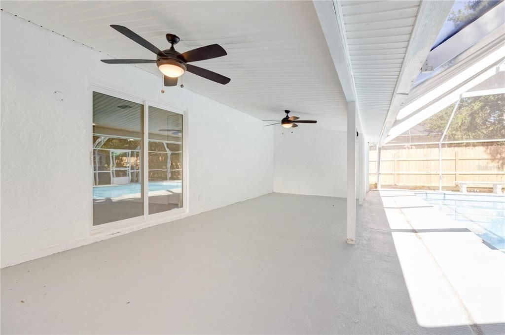 For Sale: $495,000 (2 beds, 2 baths, 1040 Square Feet)