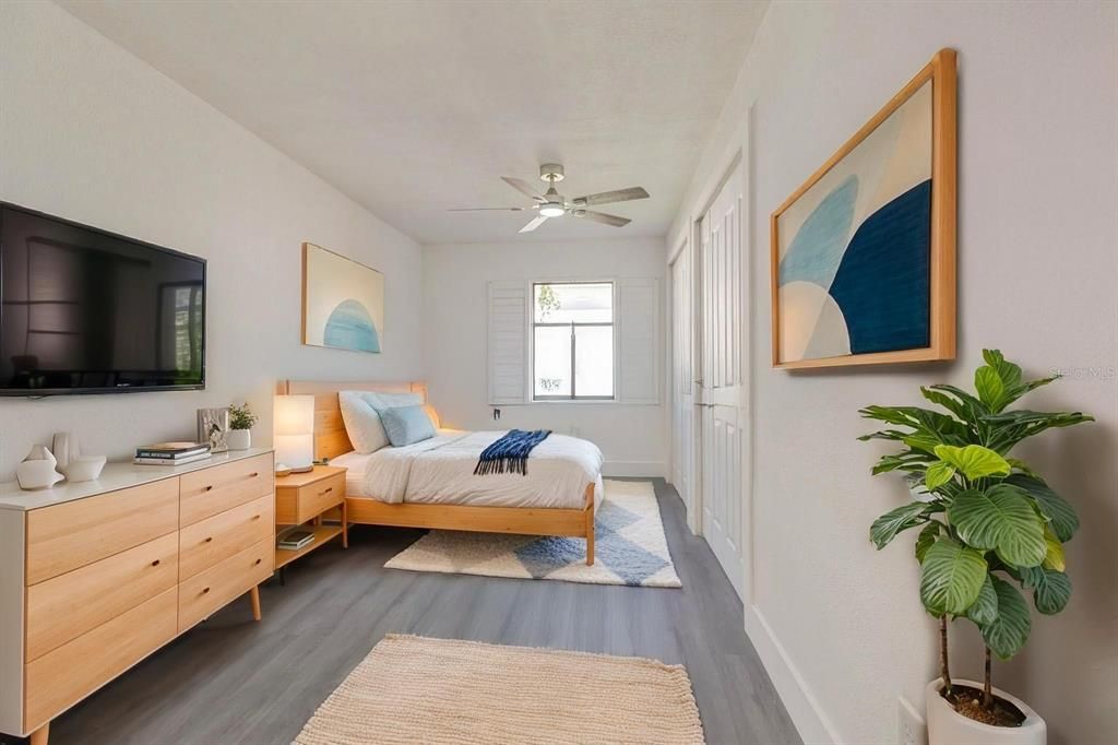 For Sale: $495,000 (2 beds, 2 baths, 1040 Square Feet)