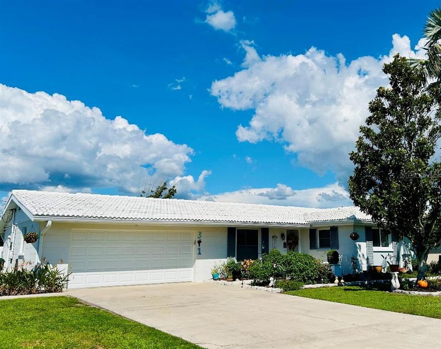 En Venta: $449,900 (3 camas, 2 baños, 1693 Pies cuadrados)