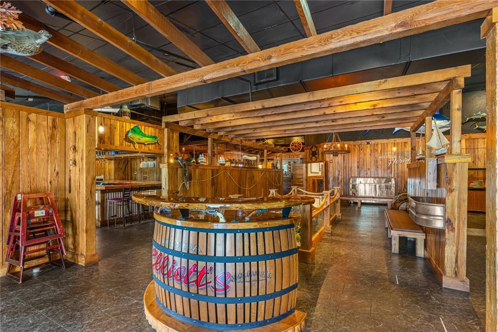 待售: $144,000 (0 贝兹, 0 浴室, 8391 平方英尺)