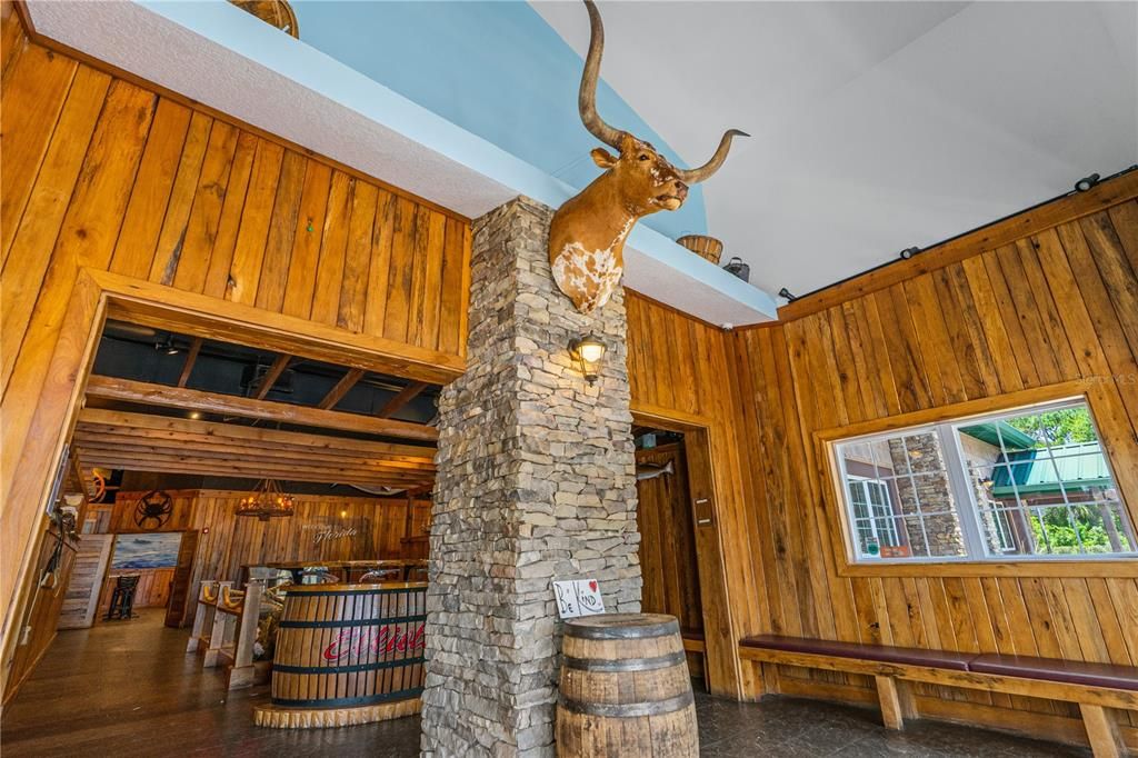 待售: $144,000 (0 贝兹, 0 浴室, 8391 平方英尺)