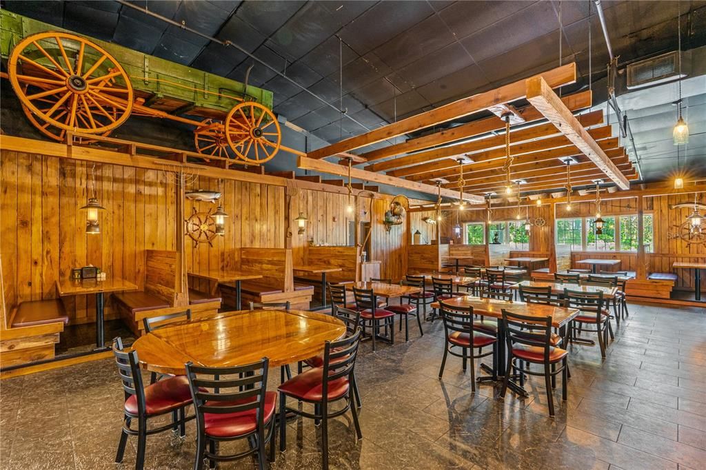 待售: $144,000 (0 贝兹, 0 浴室, 8391 平方英尺)