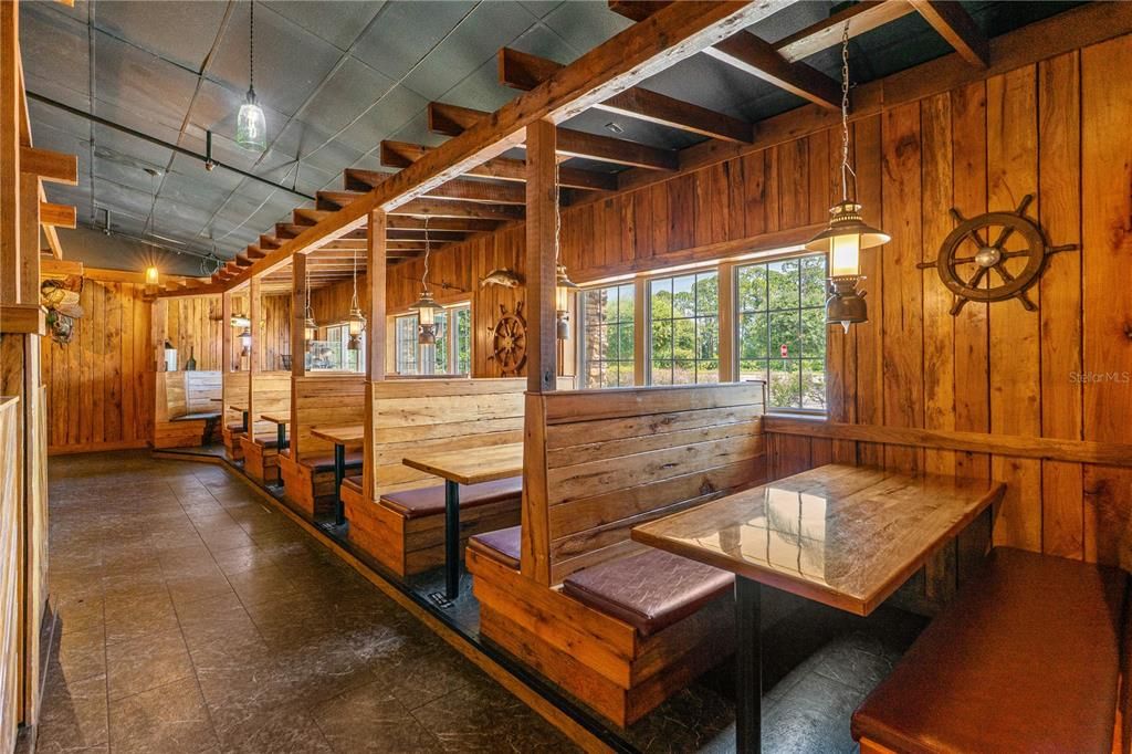 待售: $144,000 (0 贝兹, 0 浴室, 8391 平方英尺)