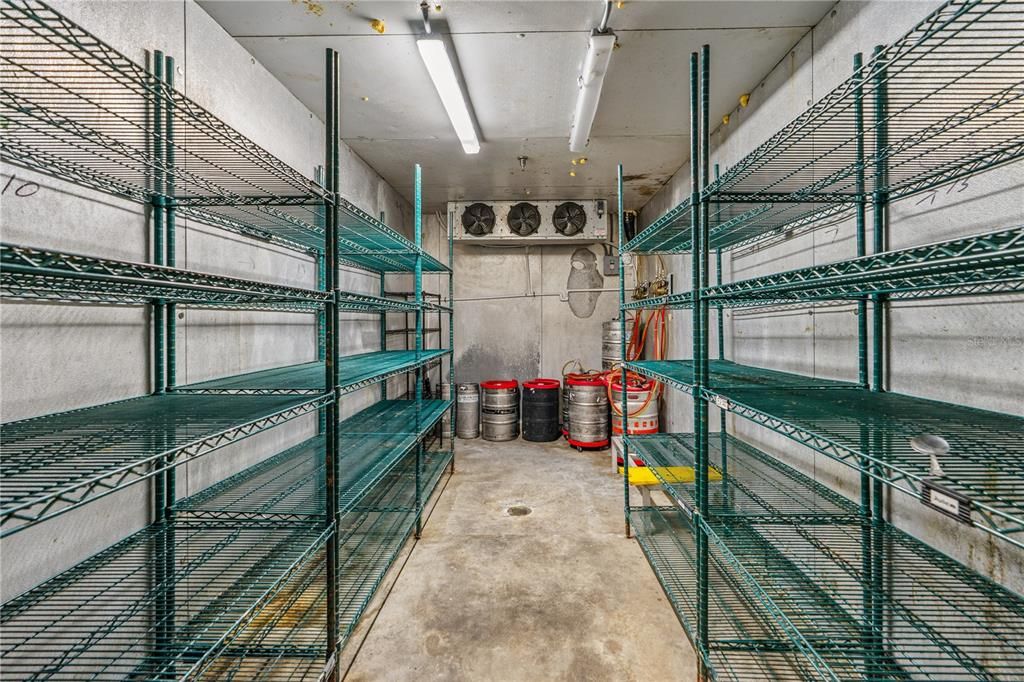 待售: $144,000 (0 贝兹, 0 浴室, 8391 平方英尺)