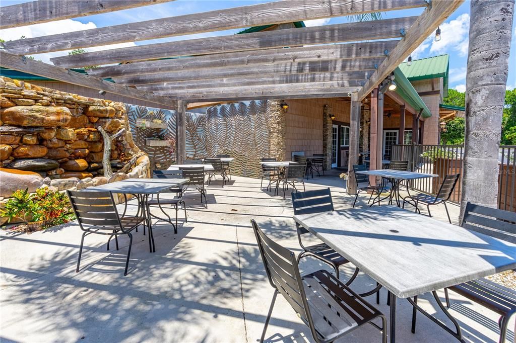 待售: $144,000 (0 贝兹, 0 浴室, 8391 平方英尺)