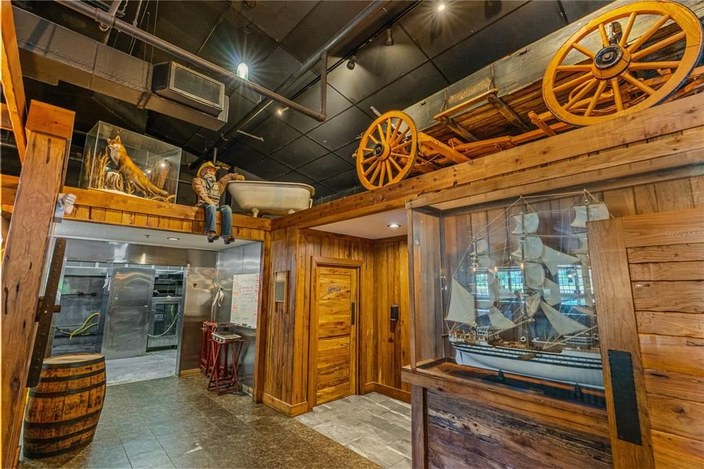 待售: $144,000 (0 贝兹, 0 浴室, 8391 平方英尺)